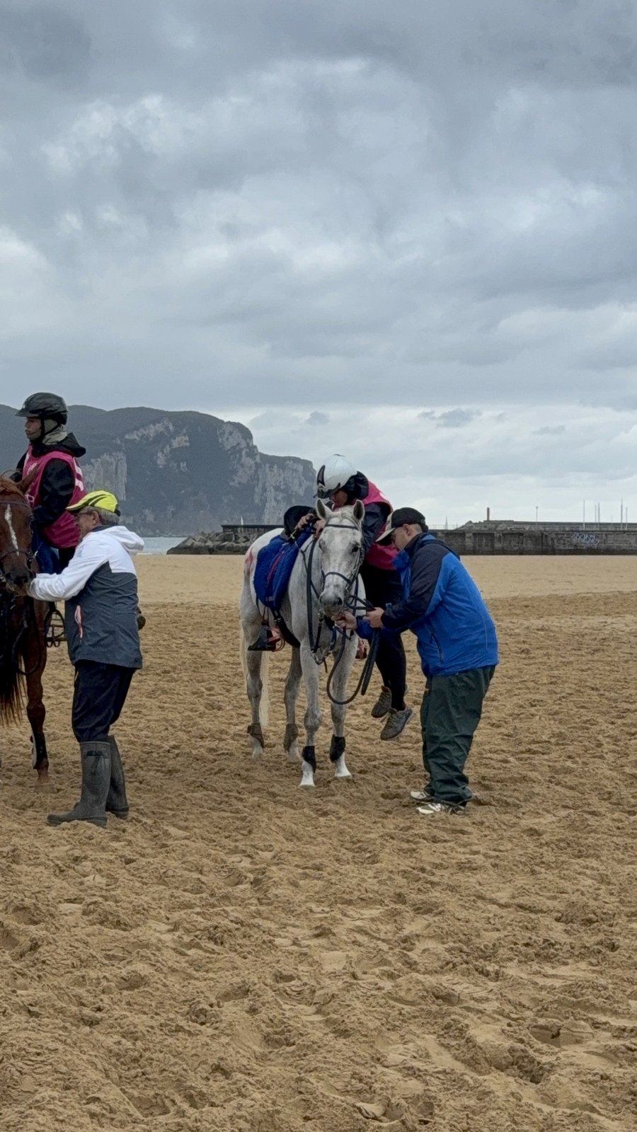 Laredo: lluvia, viento y objetivo cumplido · Fotografía de carrera 13