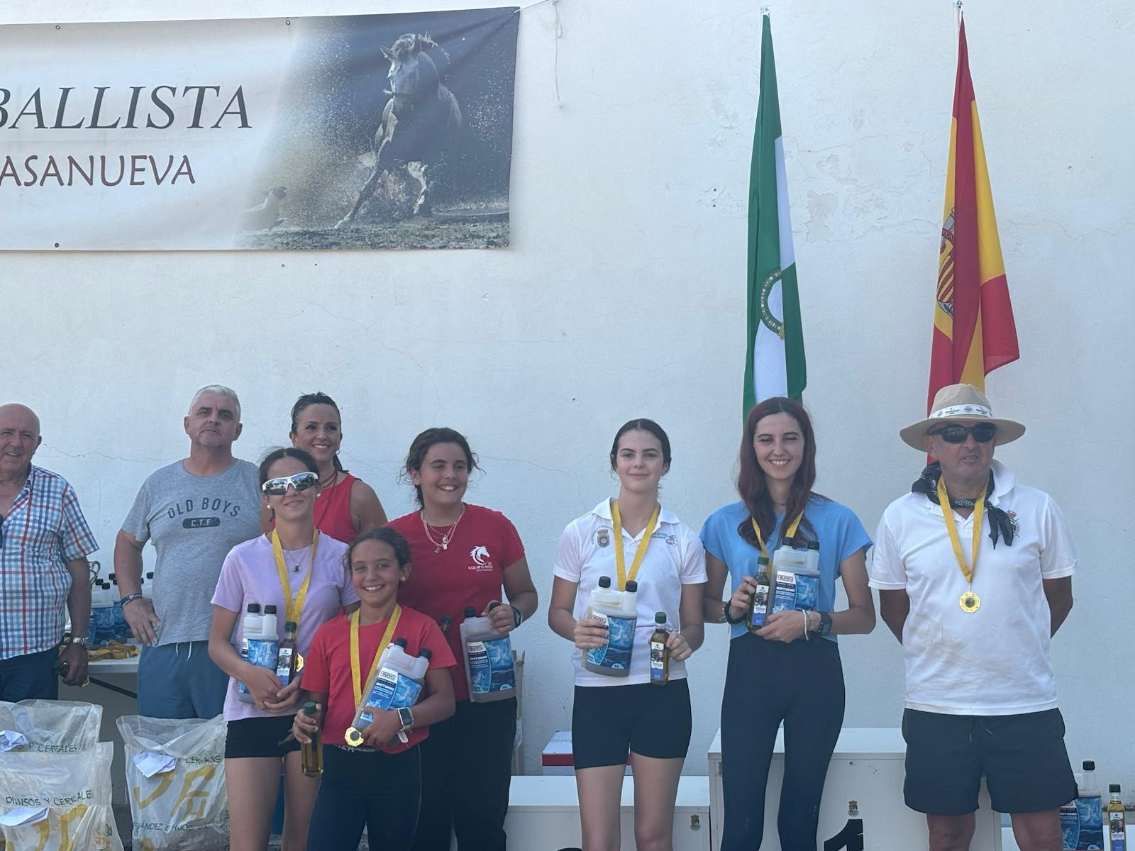 Raid de Zujaira 2026: calor, equipo y un beso al cielo · Fotografía de carrera 12
