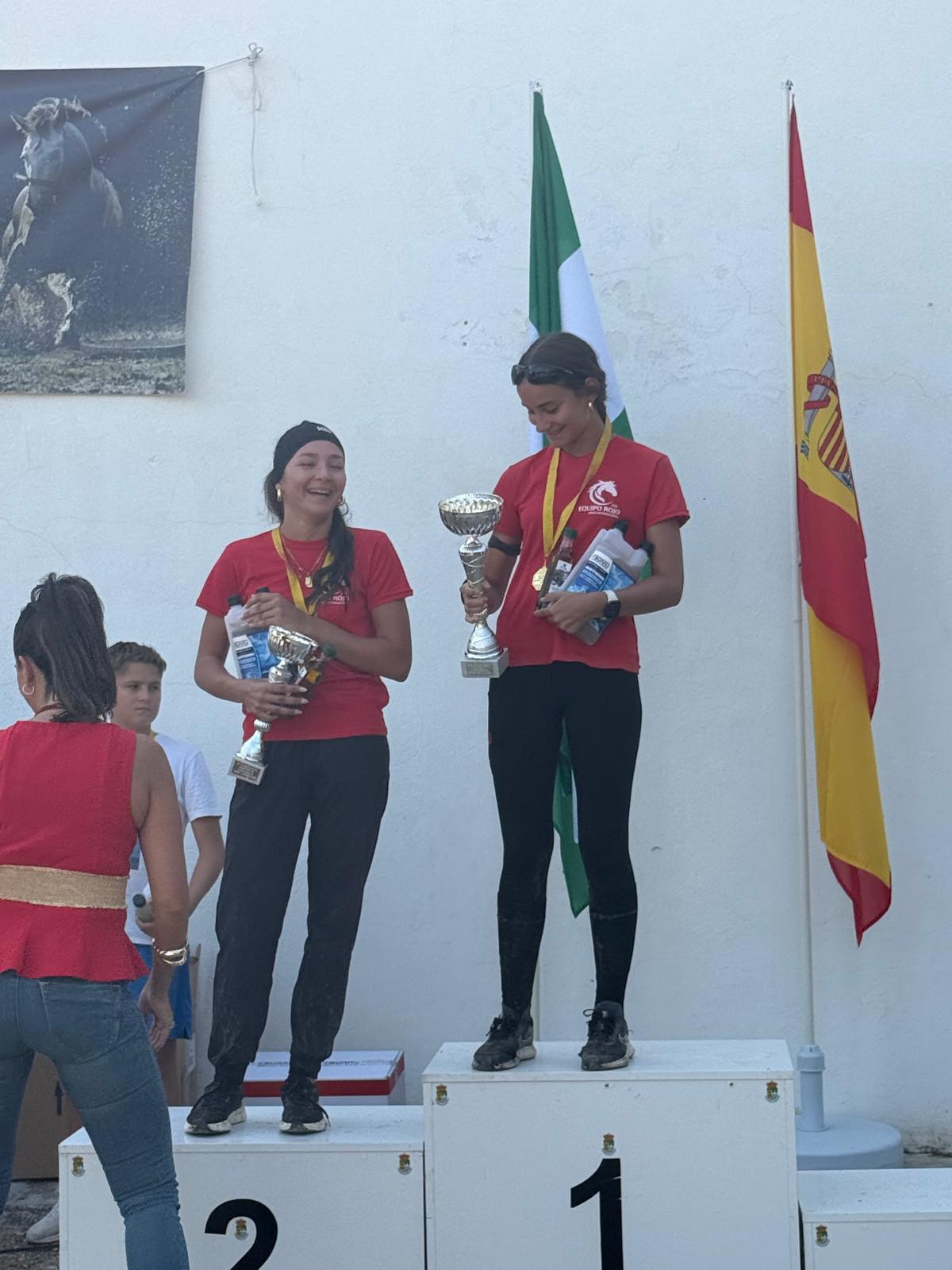 Raid de Zujaira 2026: calor, equipo y un beso al cielo · Fotografía de carrera 20